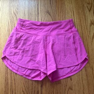 Lululemon speed up size 2, barley worn